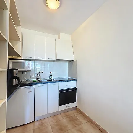 Gr Reserva 17-2-12 - Piso Muy Cerca De La Playa Apartman *